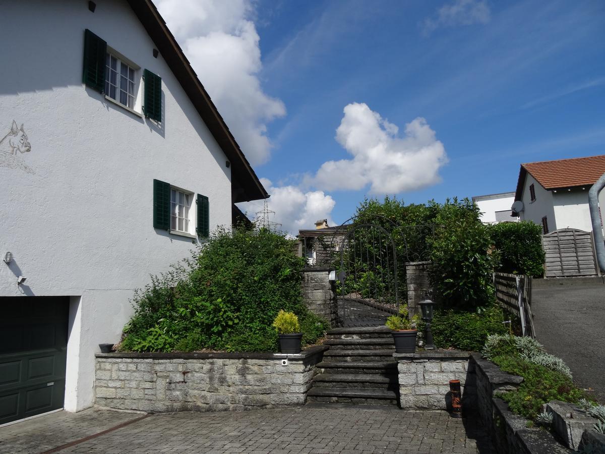 Heidis Gastehaus Bed and Breakfast Niederwil Exteriör bild