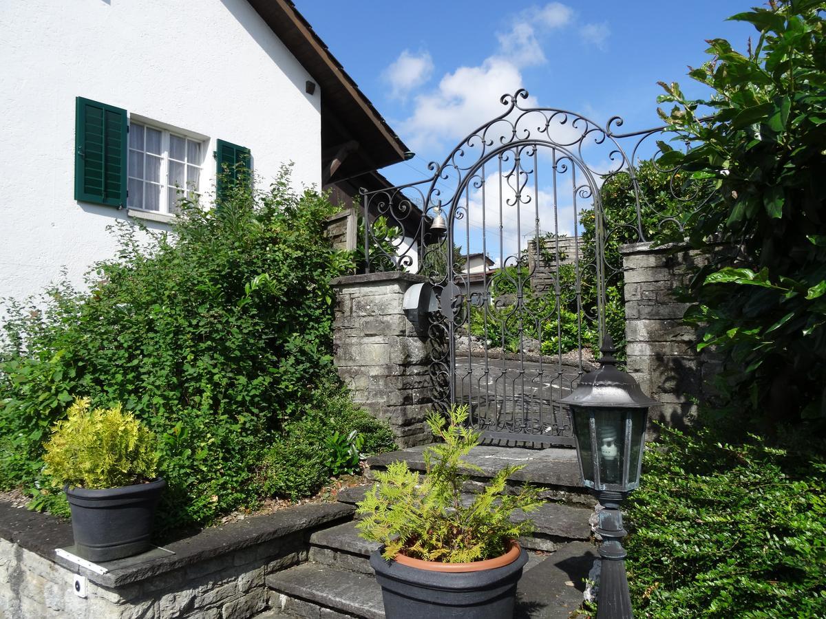 Heidis Gastehaus Bed and Breakfast Niederwil Exteriör bild