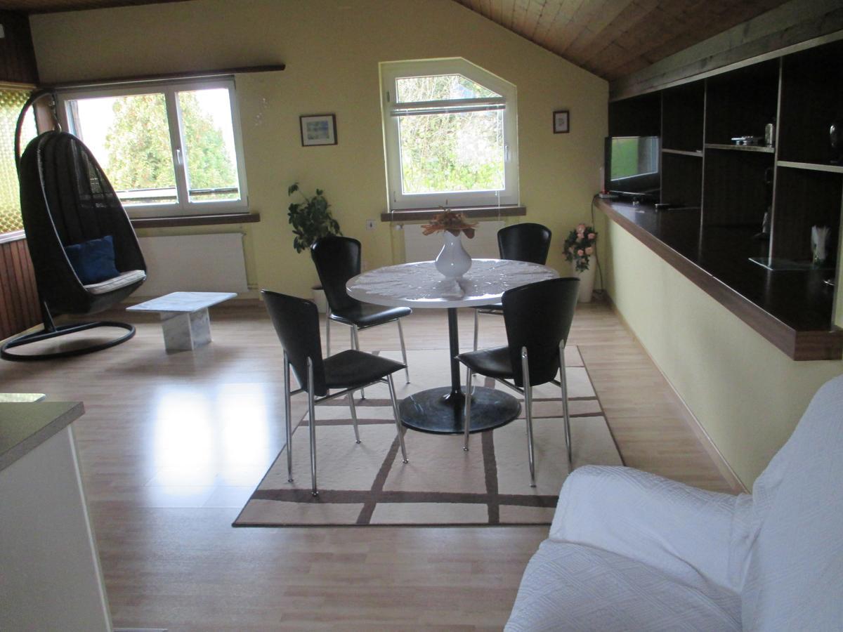 Heidis Gastehaus Bed and Breakfast Niederwil Exteriör bild